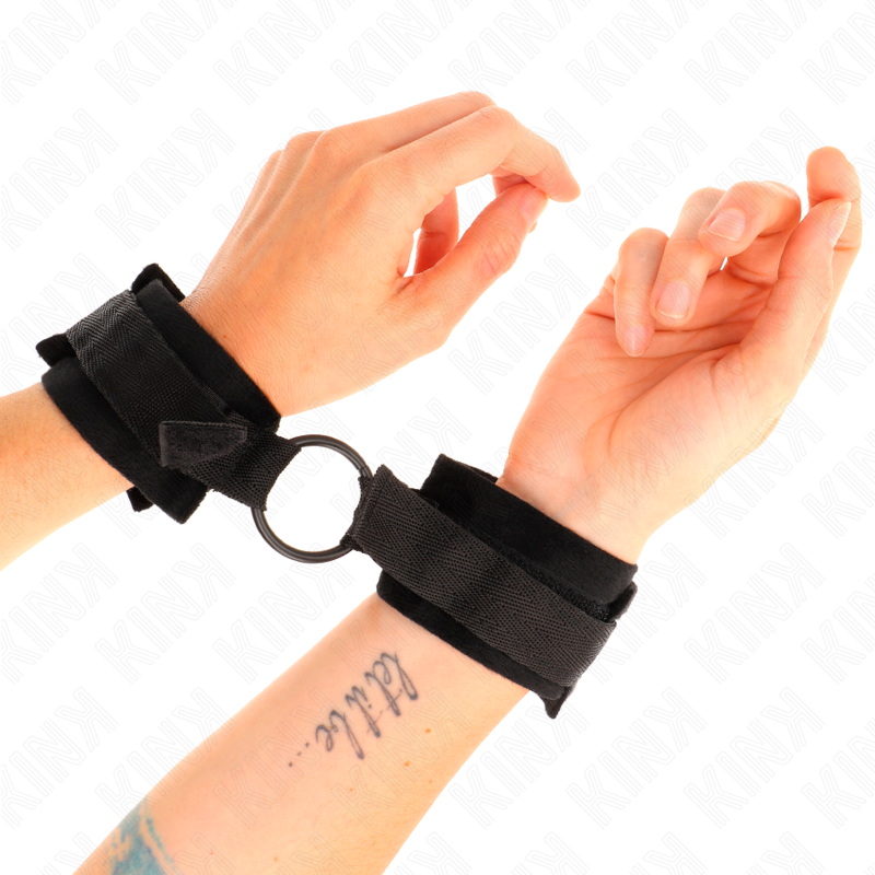 KINK Beginner lisice za ruke s krznom i O prstenom
